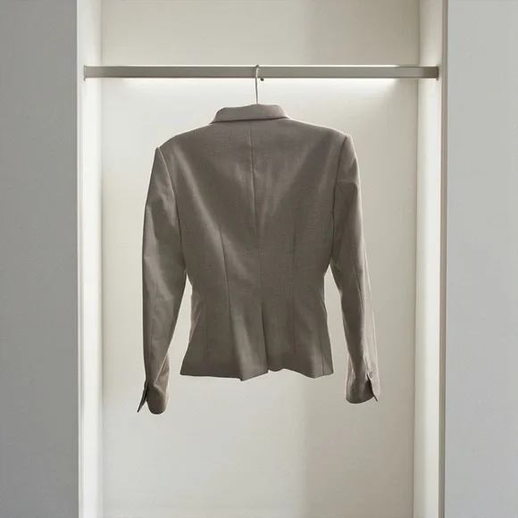 H&M Beige Women's Blazer - Picture 4 of 7